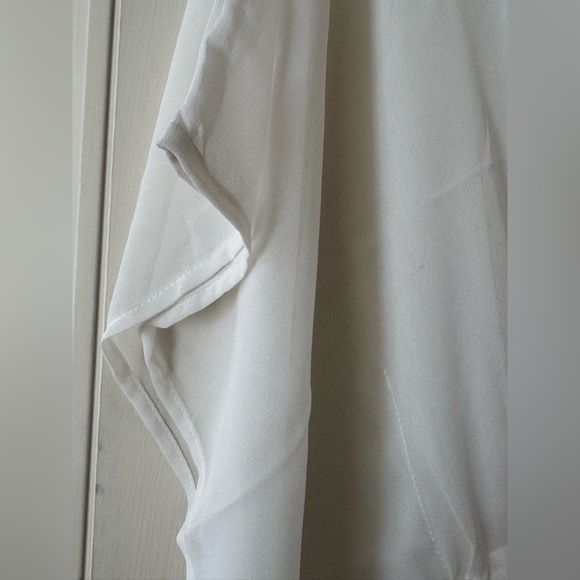 3/$15💕Swim Coverup - Picture 5 of 9